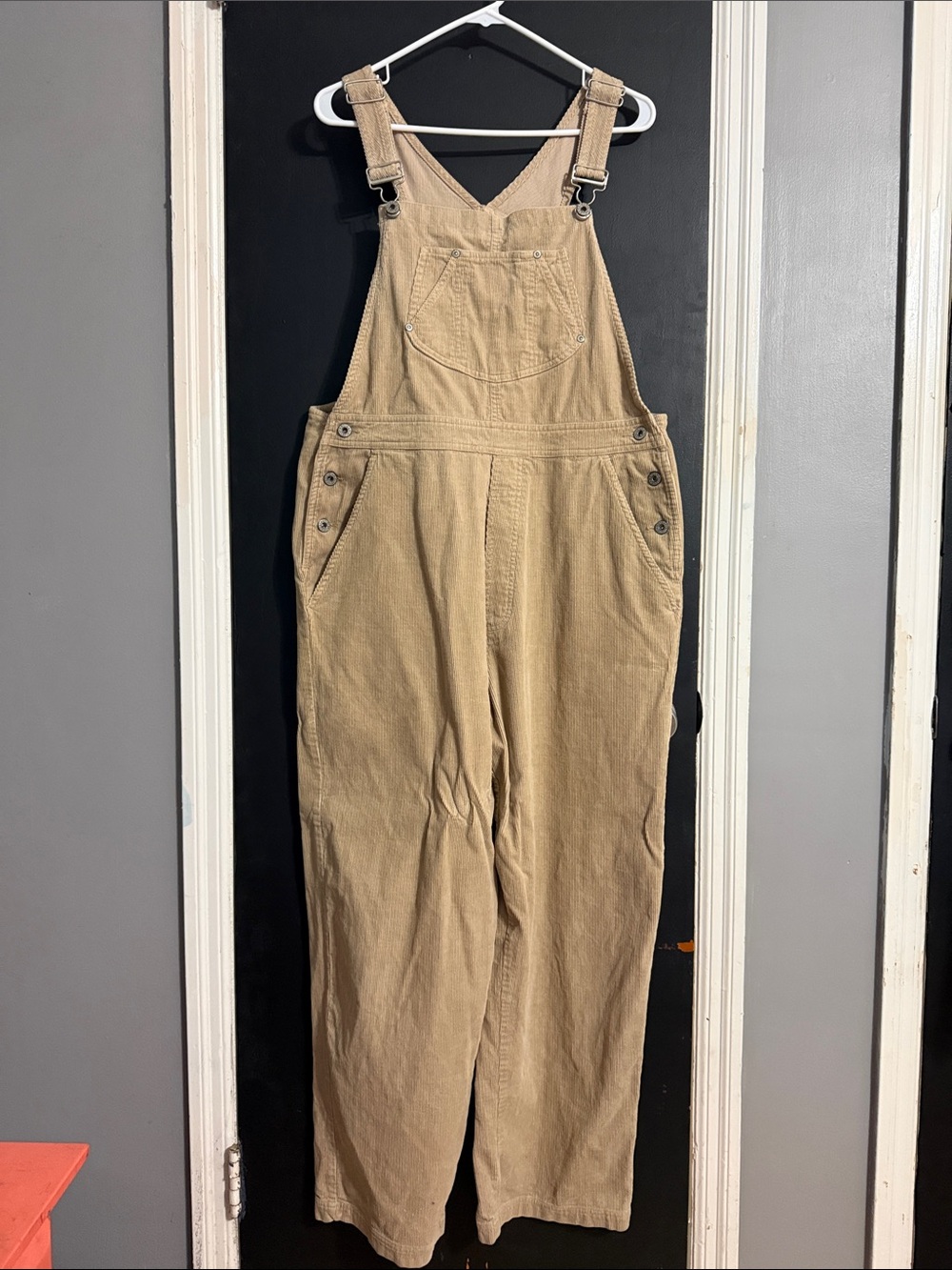 GAP Vintage 90s Tan Corduroy Overalls Size: L Inseam: 29”